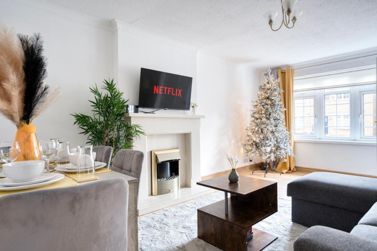 Liverpool Home With Free Parking West Derby Exteriér fotografie